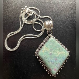 Zoisite pendent necklace